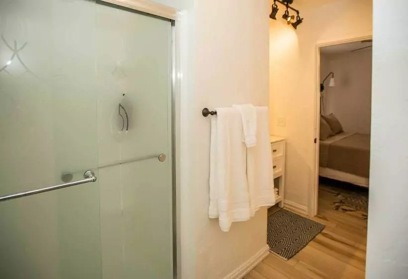 Modern Kanab Cottage W/ View < 1 Mi To Hiking!