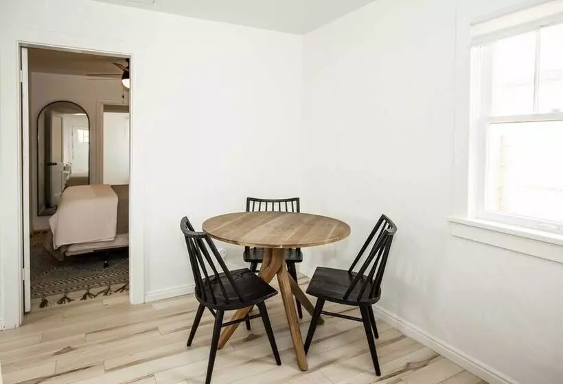 Modern Kanab Cottage W/ View < 1 Mi To Hiking!