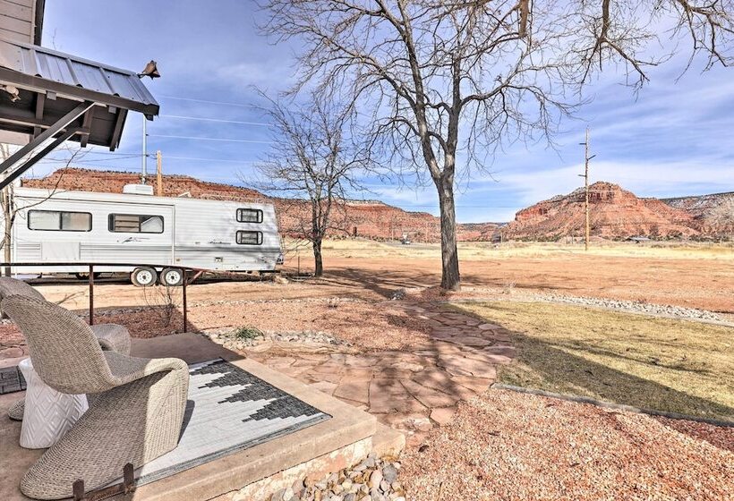 Modern Kanab Cottage W/ View < 1 Mi To Hiking!