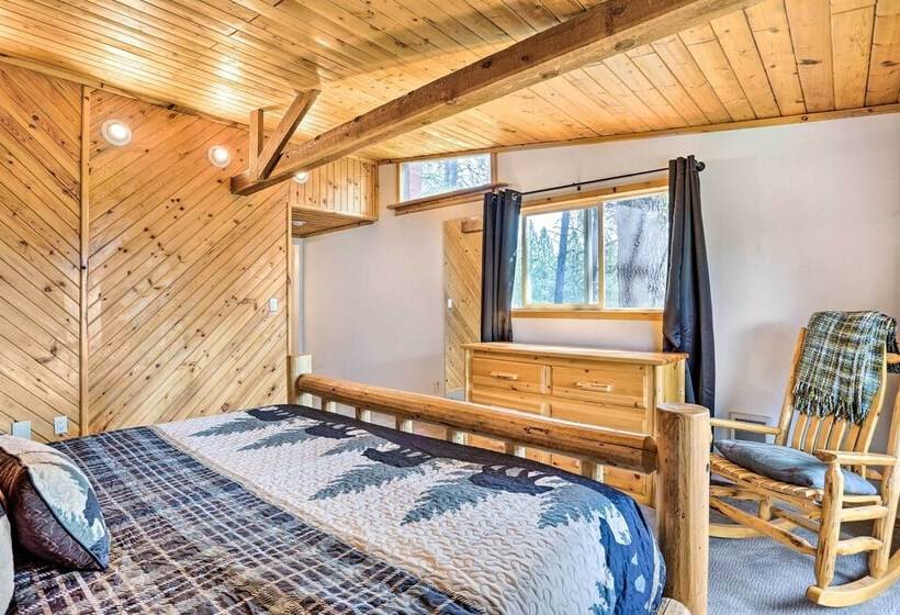 Peaceful Cabin W/ Mtn + River Views, Fire Pit