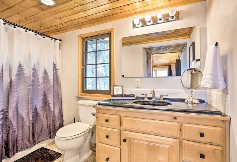 Peaceful Cabin W/ Mtn + River Views, Fire Pit