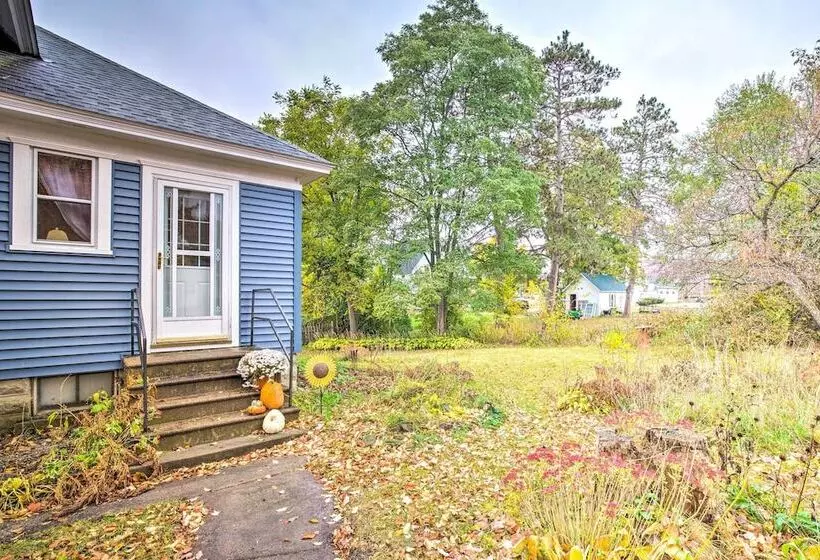 Pet Friendly Osseo Home W/ Fire Pit & Yard!