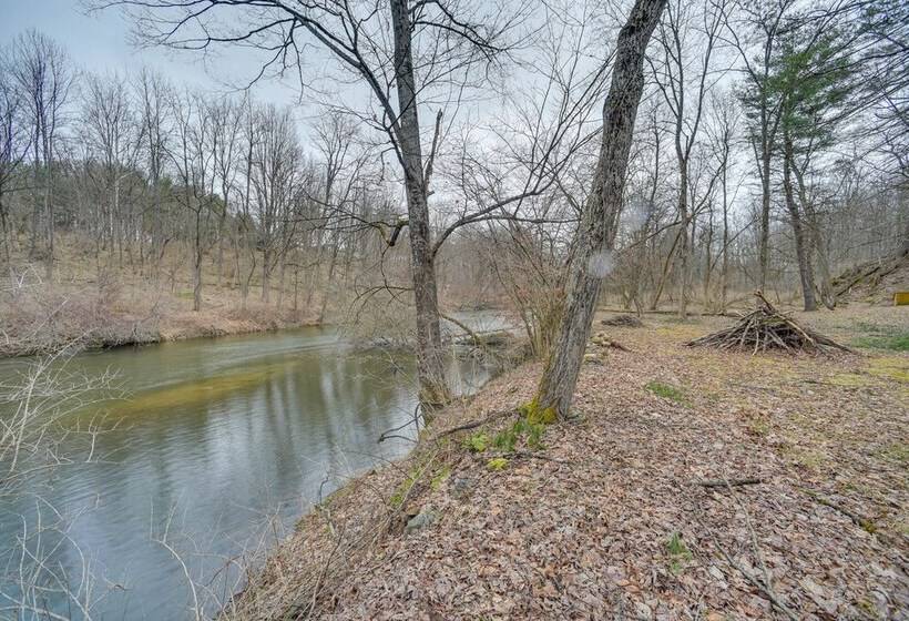 Pet Friendly Upstate New York Vacation Rental!