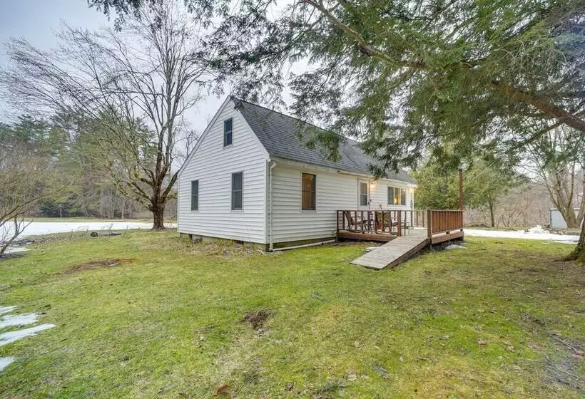 Pet Friendly Upstate New York Vacation Rental!