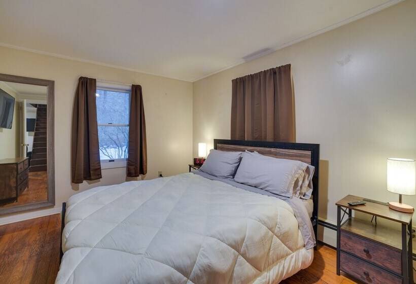 Pet Friendly Upstate New York Vacation Rental!