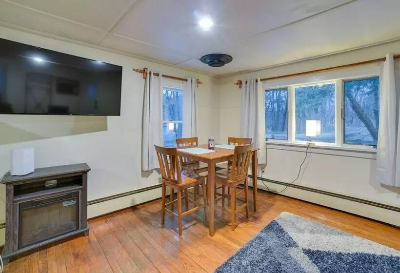Pet Friendly Upstate New York Vacation Rental!