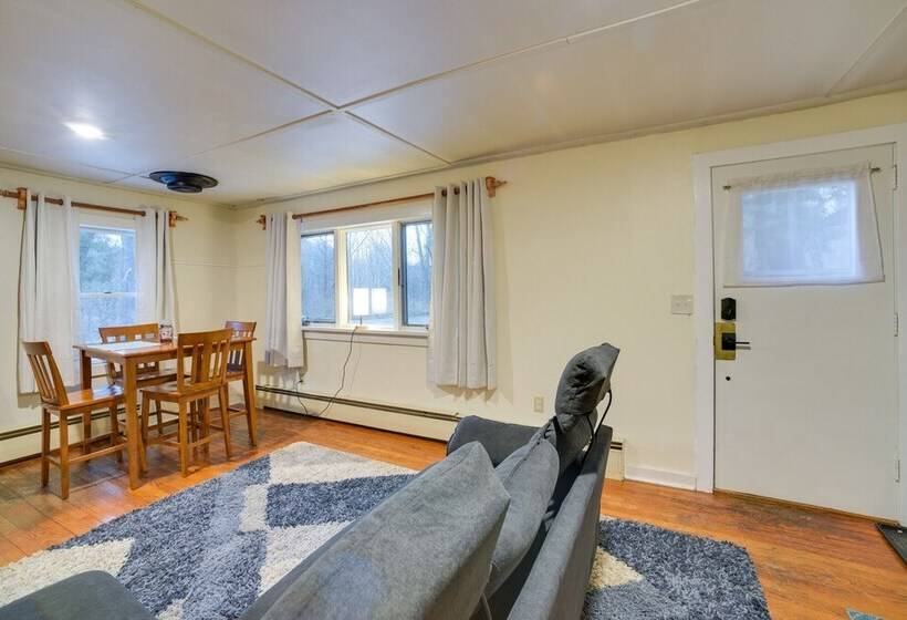 Pet Friendly Upstate New York Vacation Rental!