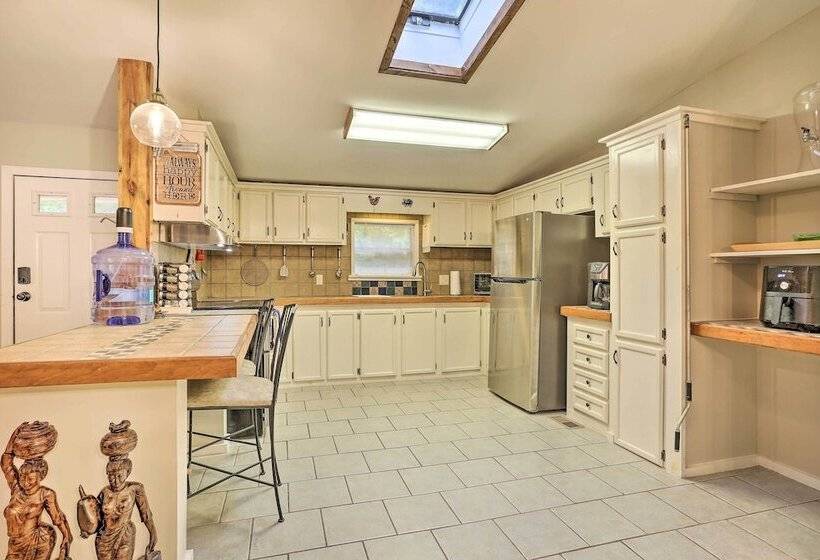 Port Jervis Home ~ 8 Acres W/ Mountain View!