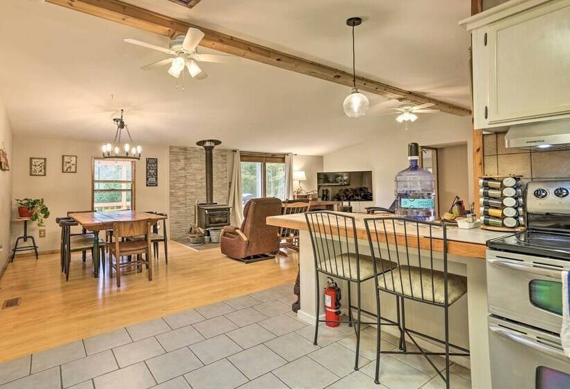 Port Jervis Home ~ 8 Acres W/ Mountain View!