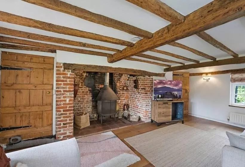 Residenssi Charming, Dog Friendly Countryside Retreat