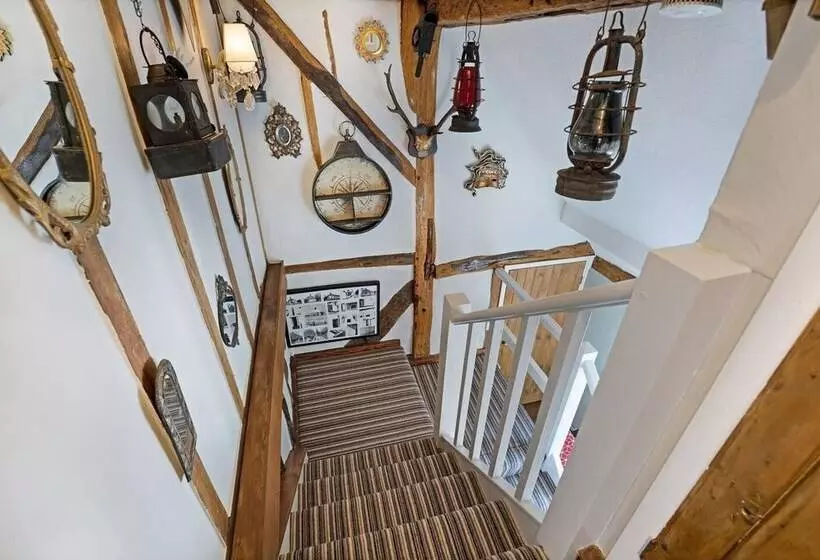 Residenssi Charming, Dog Friendly Countryside Retreat