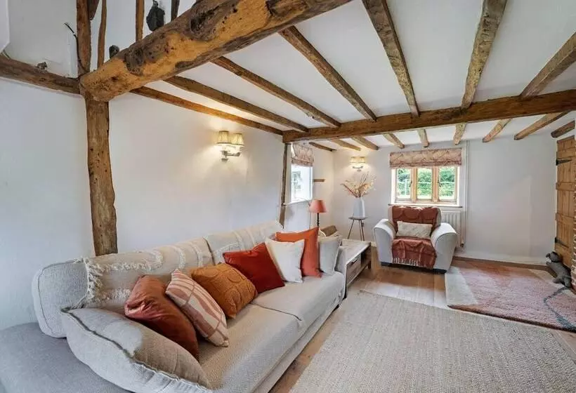 Residenssi Charming, Dog Friendly Countryside Retreat