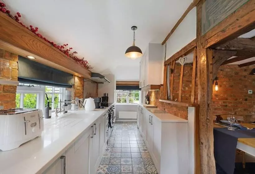 Residenssi Charming, Dog Friendly Countryside Retreat