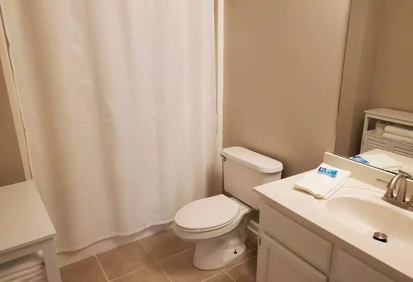 レジデンス The Riverbend House