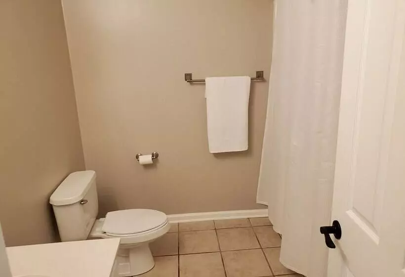 レジデンス The Riverbend House