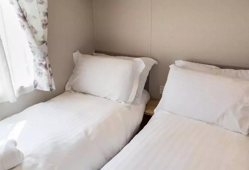 Rosedale Lakeside Lodge