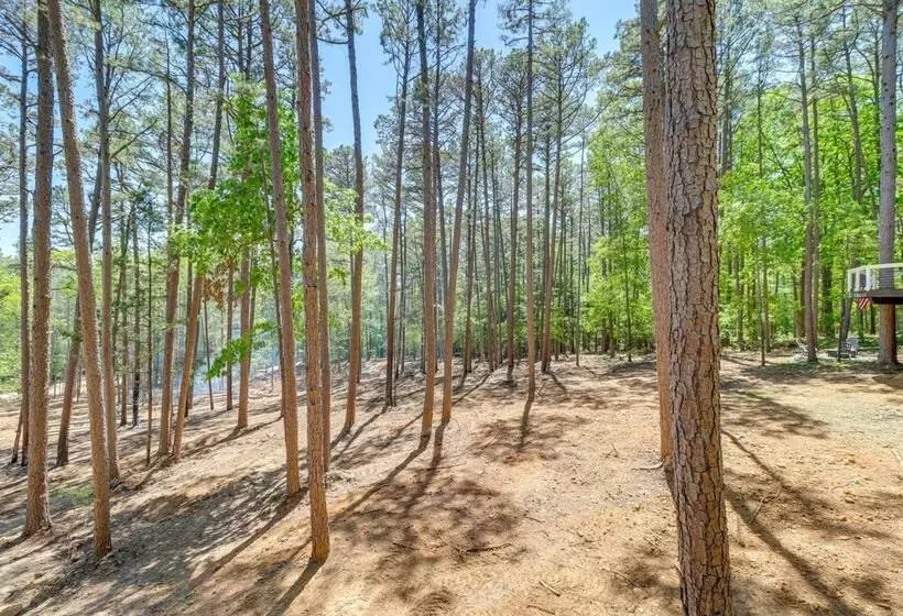 Shirley Treehouse Style Cabin W/ Lake Access!