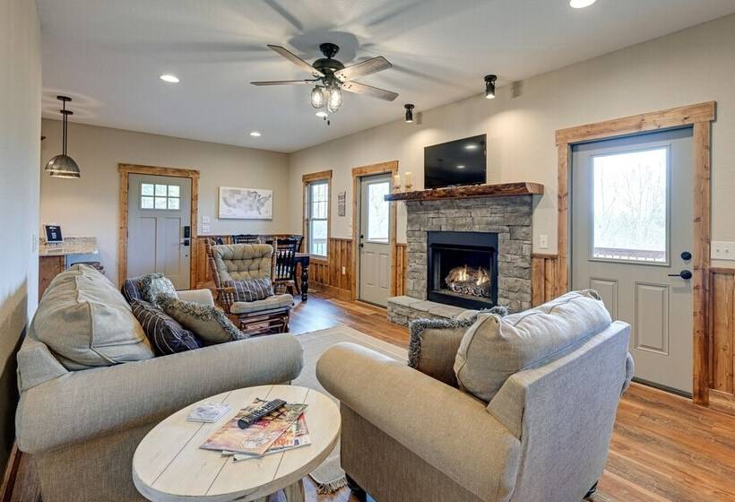 Smoky Mountain Cabin Rental: Game Room, Fire Pit!