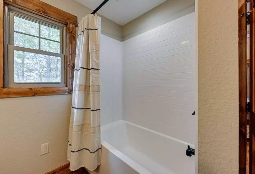 Smoky Mountain Cabin Rental: Game Room, Fire Pit!