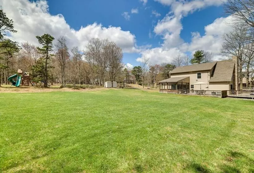Spacious Albrightsville Home W/ Private Hot Tub!