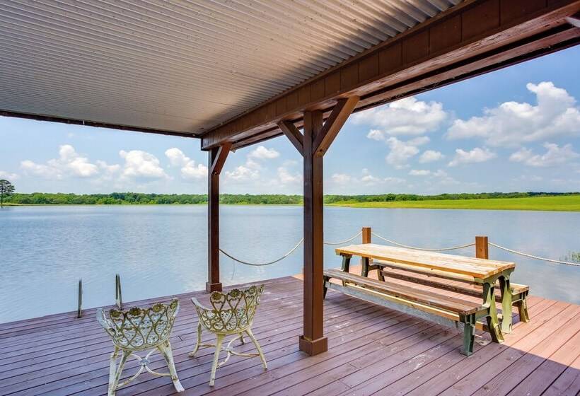 The Bird Cabin Peaceful Refuge In East Texas