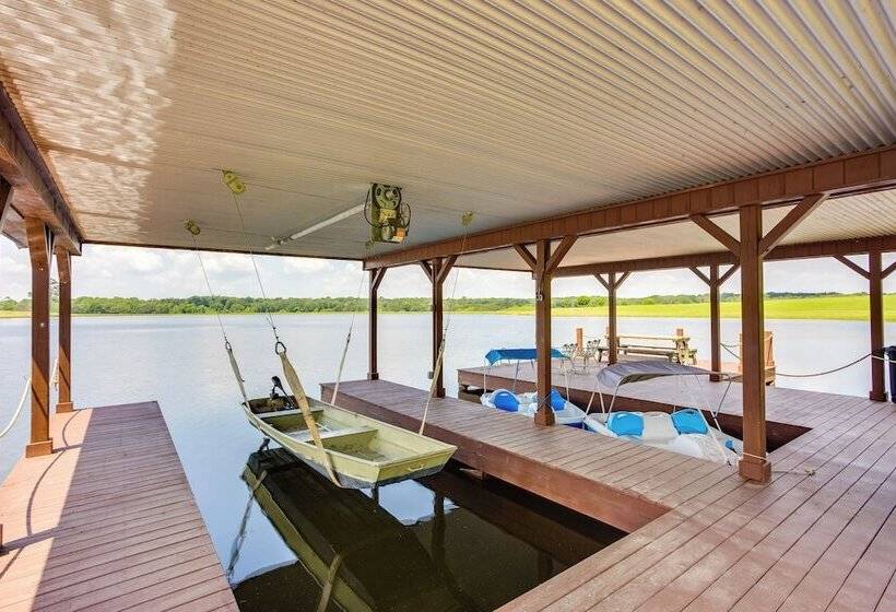 The Bird Cabin Peaceful Refuge In East Texas