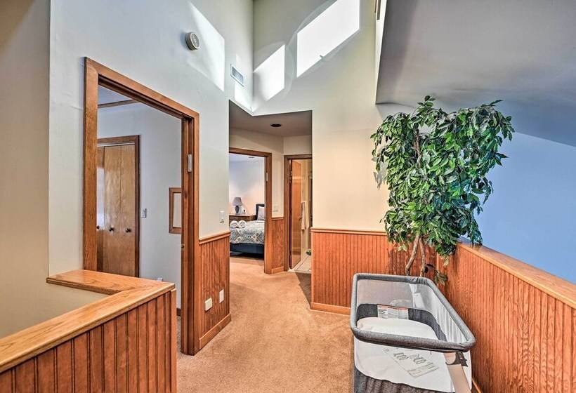 Ultimate Mountain Home W/ Hot Tub!