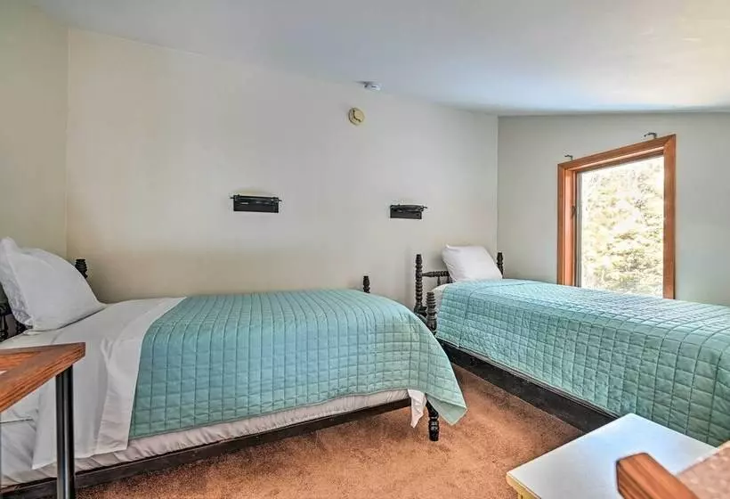 Ultimate Mountain Home W/ Hot Tub!