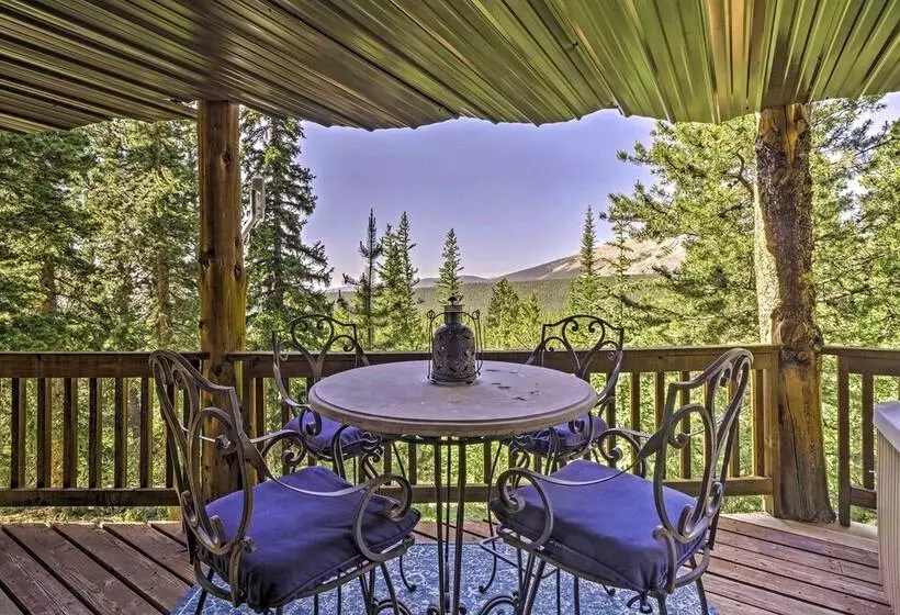 Spacious Fairplay Retreat W/ Hot Tub & Fire Pit!