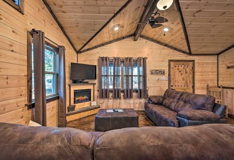 Updated Cabin W/ Fire Pit: 2 Mi To Utv & Hike