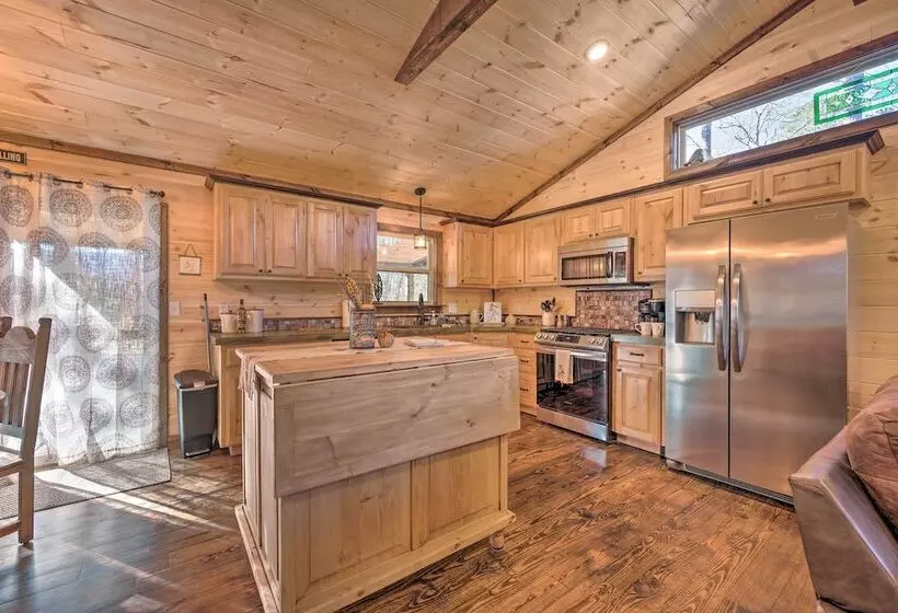 Updated Cabin W/ Fire Pit: 2 Mi To Utv & Hike