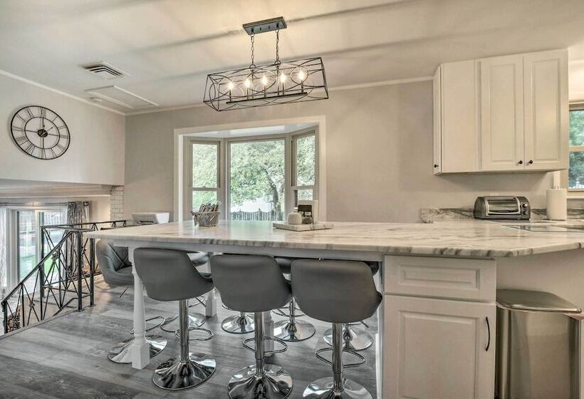 Updated High Point Retreat W/ Pool & Backyard