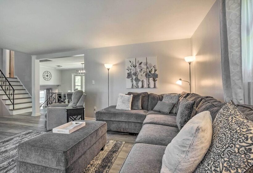 Updated High Point Retreat W/ Pool & Backyard