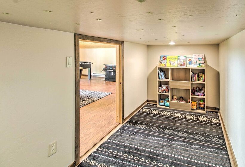 Upscale Pinetop Cabin W/ Game Room & Fire Pit