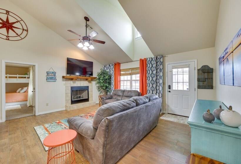 Vian Home Near Tenkiller State Park!