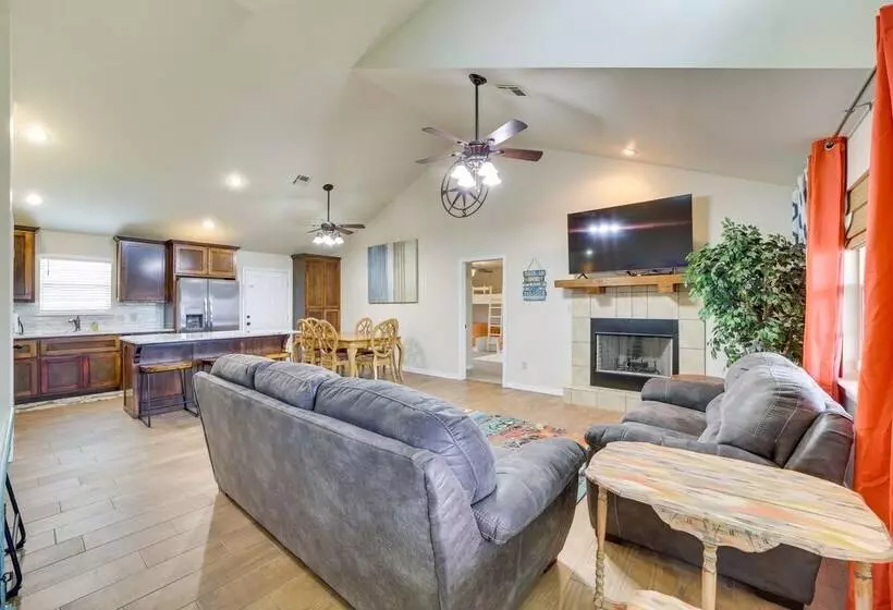 Vian Home Near Tenkiller State Park!