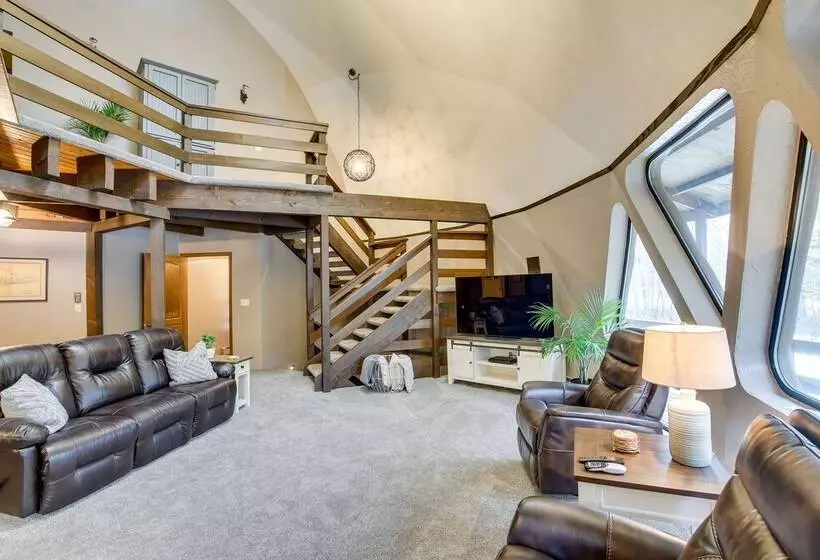 Wisconsin Vacation Rental: 1 Mi To Road America!