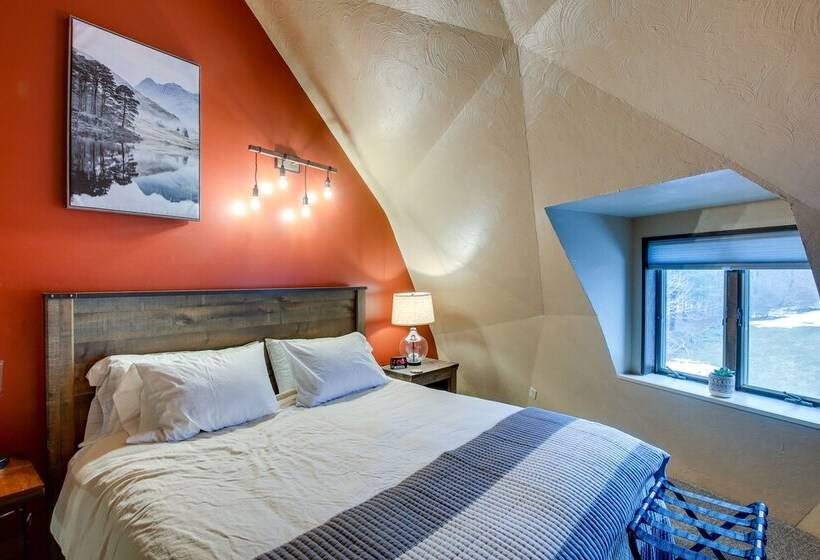 Wisconsin Vacation Rental: 1 Mi To Road America!