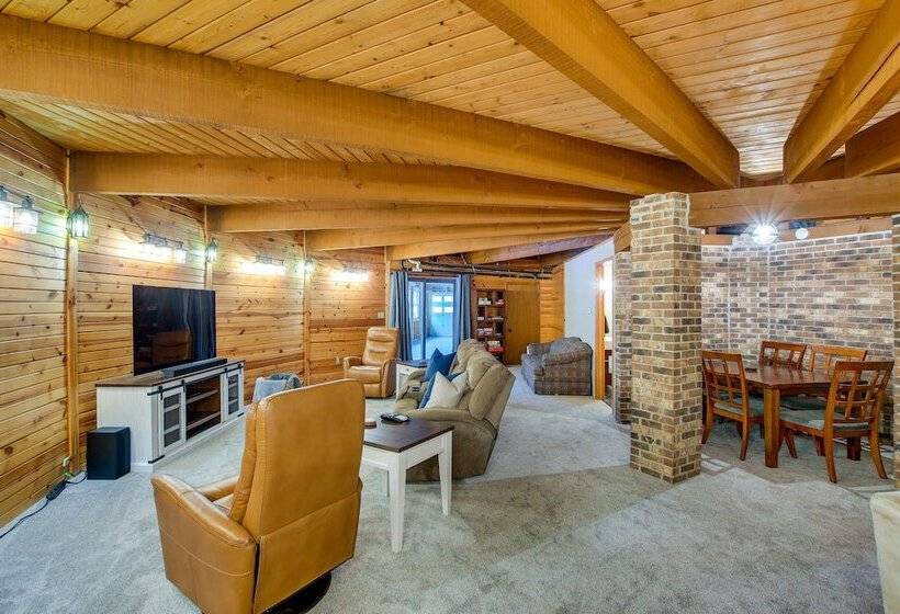 Wisconsin Vacation Rental: 1 Mi To Road America!