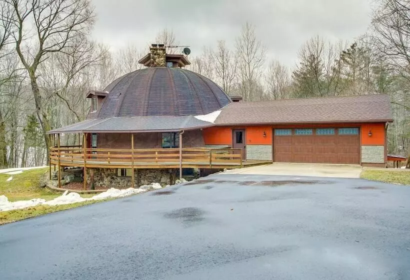 Wisconsin Vacation Rental: 1 Mi To Road America!