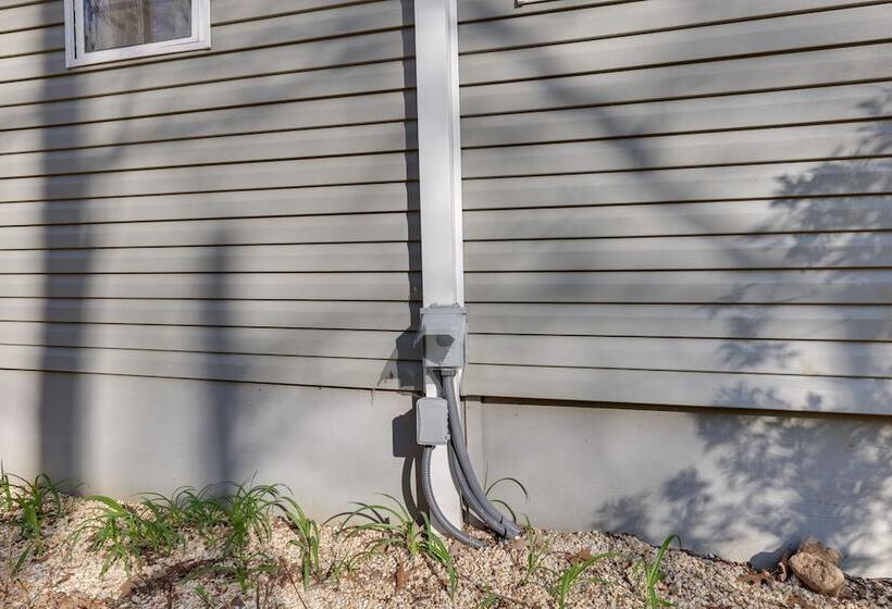 Athens Vintage Fishing Cabin On Elk River!