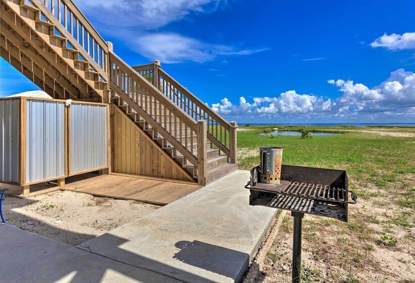 Bayfront Dauphin Island Home W/ Beach Access!