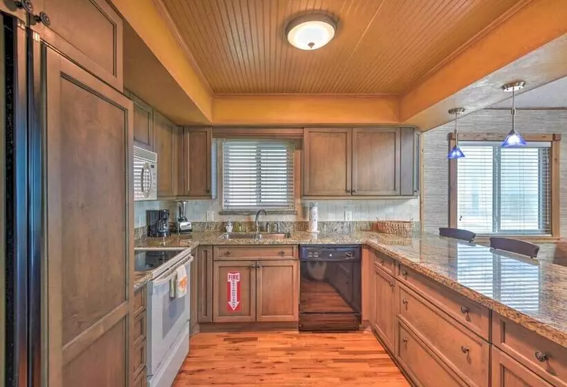 Beachfront Oasis W/ Game Room & Ocean Views!