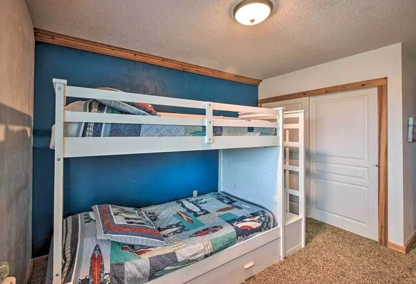 Beachfront Oasis W/ Game Room & Ocean Views!