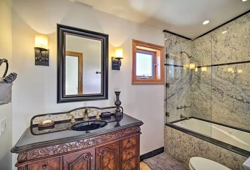 Mountain View Home In Big Bear W/ Wraparound Deck