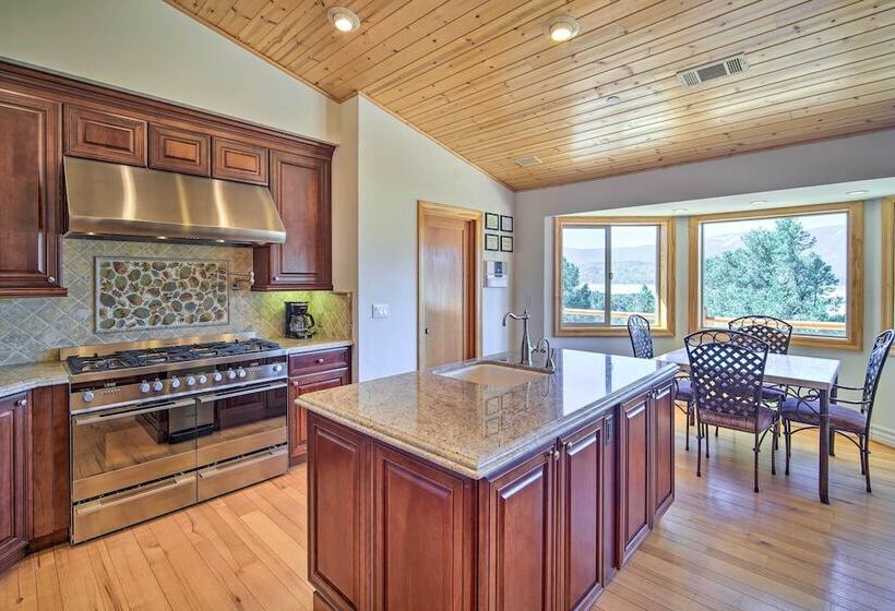 Mountain View Home In Big Bear W/ Wraparound Deck