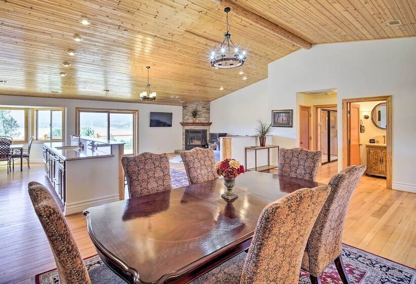 Mountain View Home In Big Bear W/ Wraparound Deck