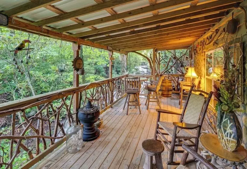 Celo Cabin W/ Deck In Pisgah National Forest