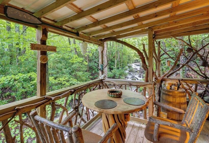 Celo Cabin W/ Deck In Pisgah National Forest