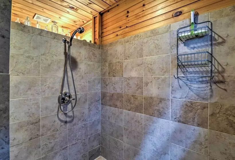 Celo Cabin W/ Deck In Pisgah National Forest